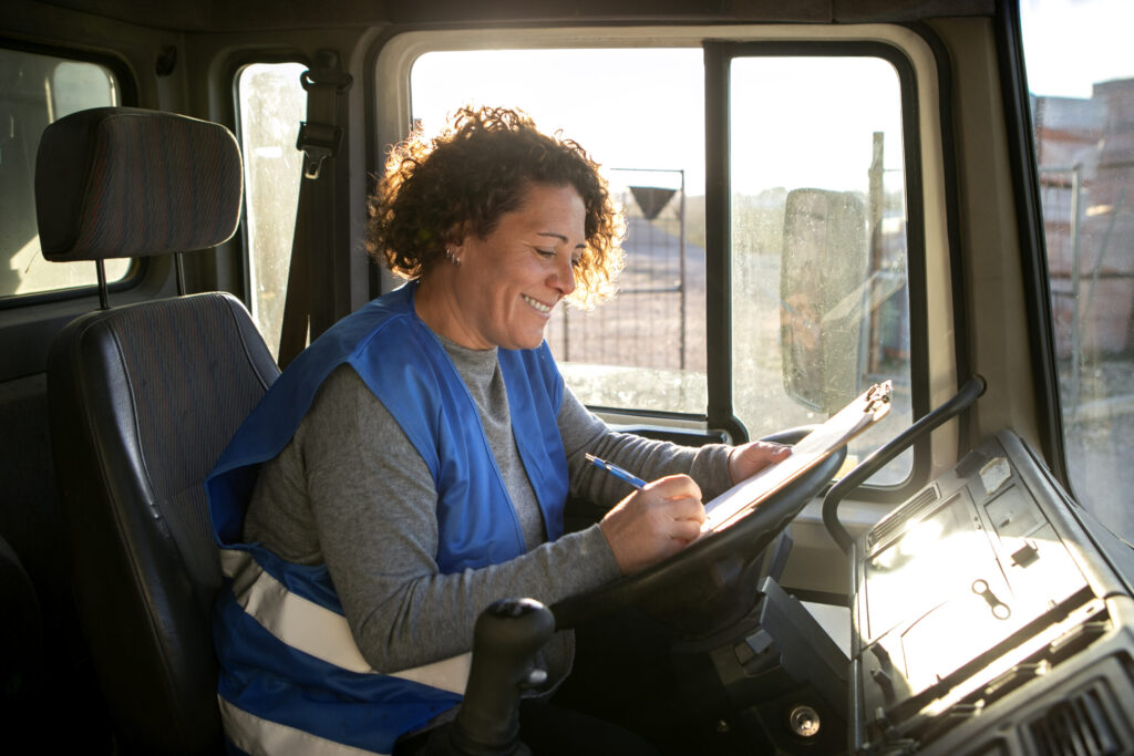 Paid CDL Training Programs: Company-Sponsored Options for New Drivers in 2026